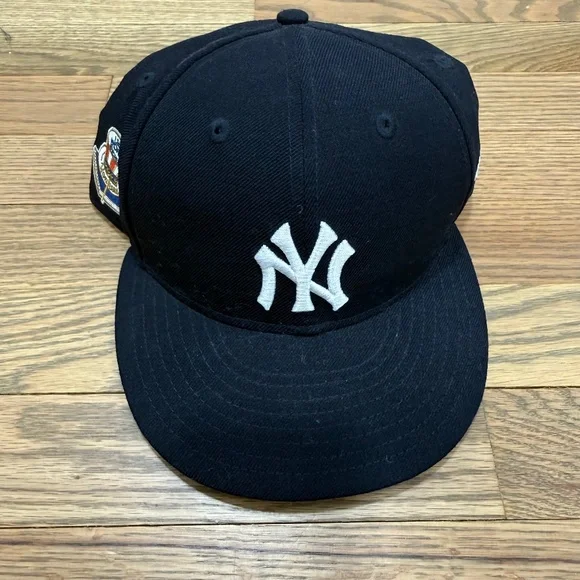 KITH New York Yankees Fitted - Picture 1 of 6